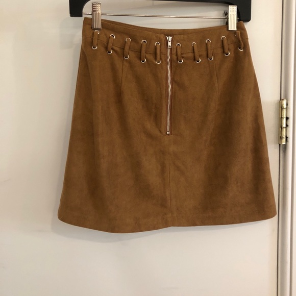 LF Suede Mini Skirt in camel brown (US S) - Picture 2 of 4